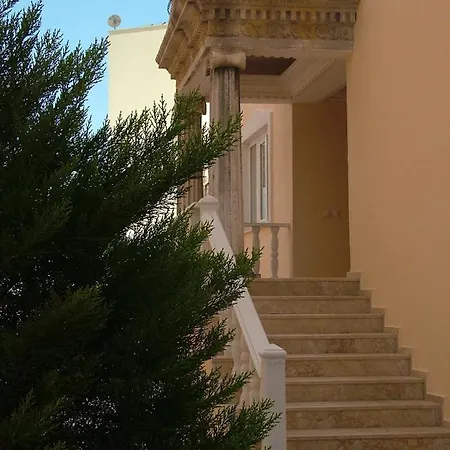Royal Residences شقة فندقية